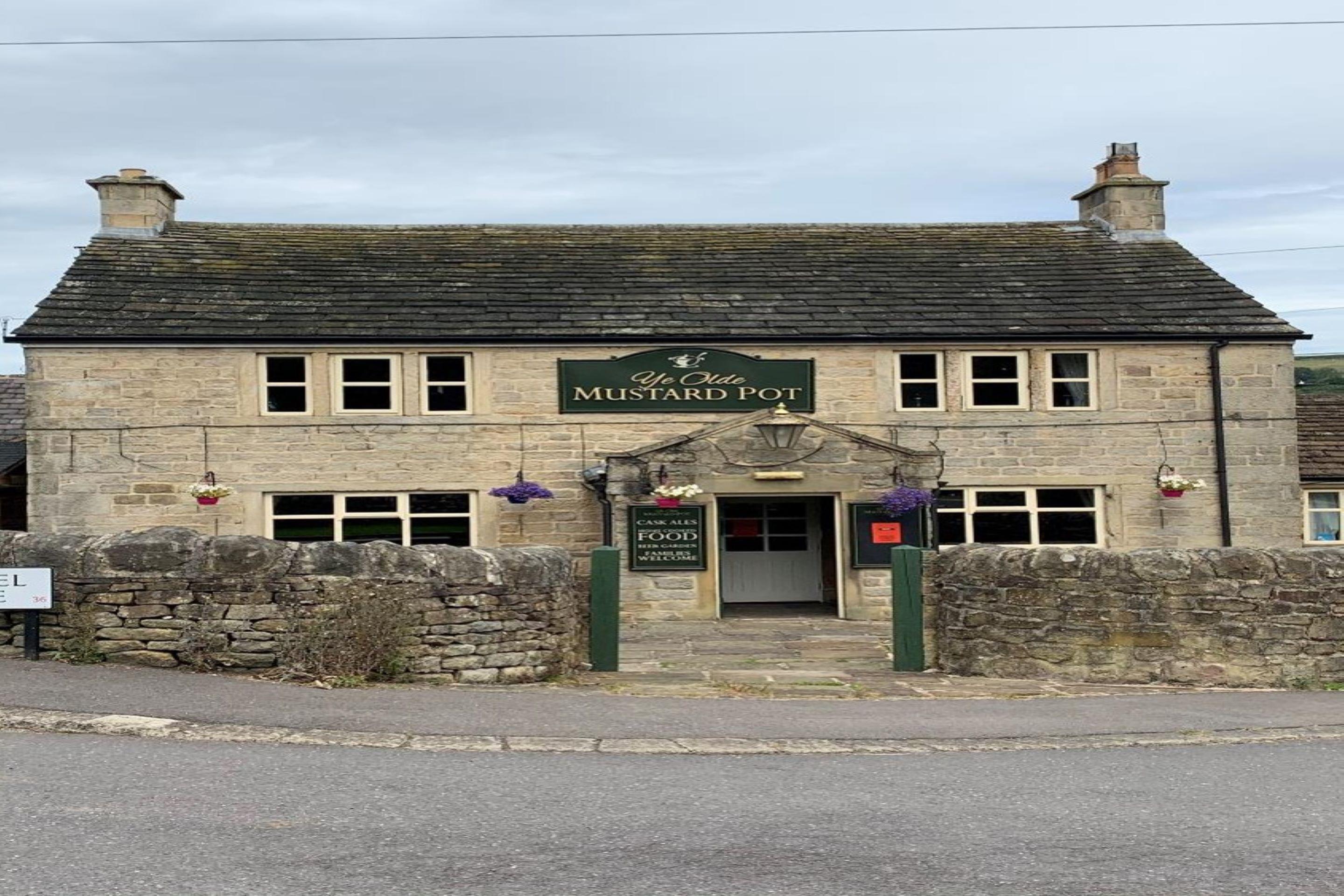 Ye Olde Mustard Pot Hotel Midhopestones Exterior photo